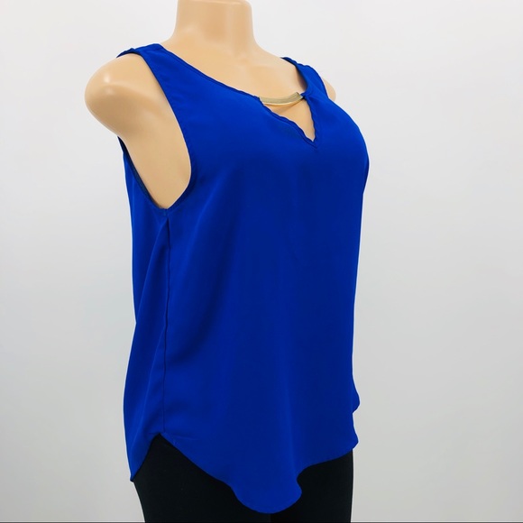 Sheer Open Back Blouse - Picture 5 of 7